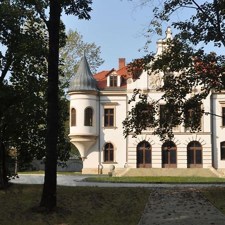 Palac Polanka Krosno Exterior foto