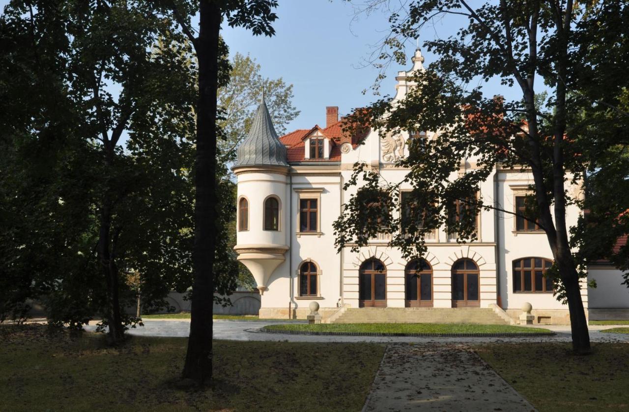 Palac Polanka Krosno Exterior foto