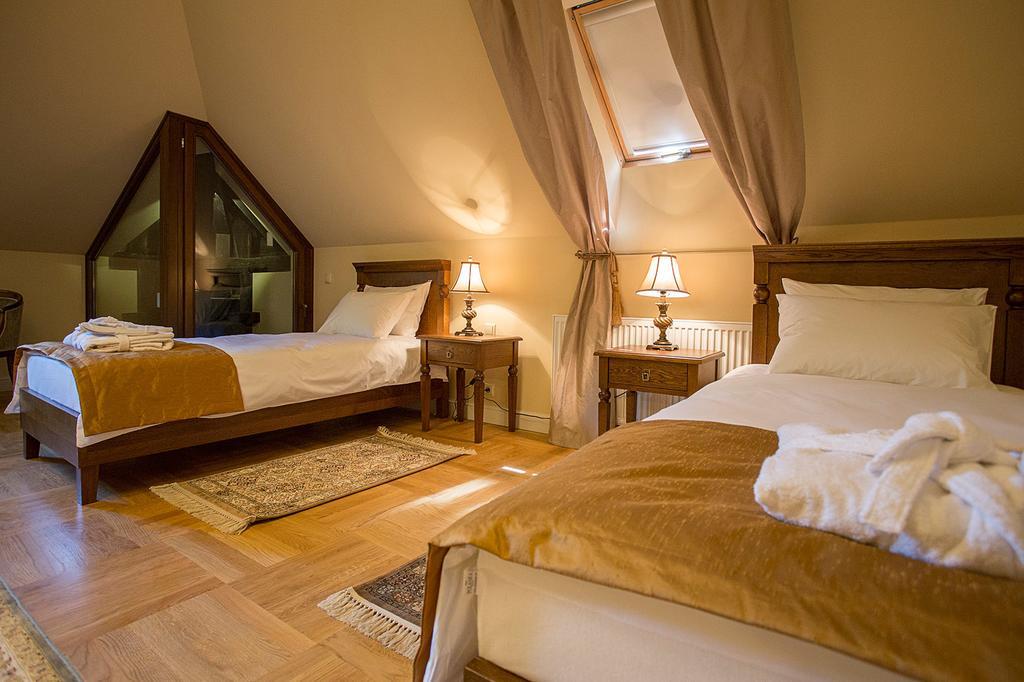 Palac Polanka Krosno Zimmer foto