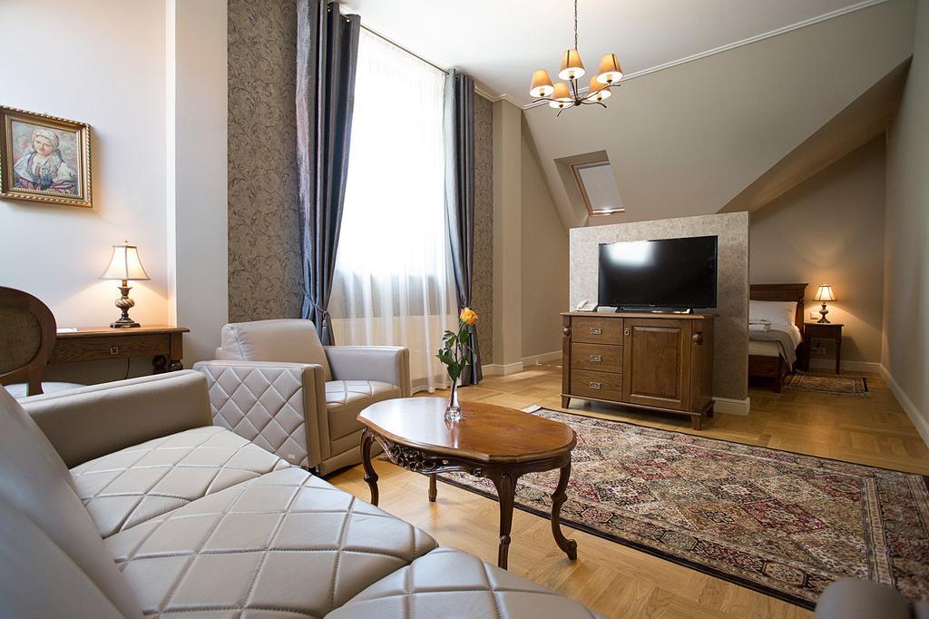 Palac Polanka Krosno Zimmer foto